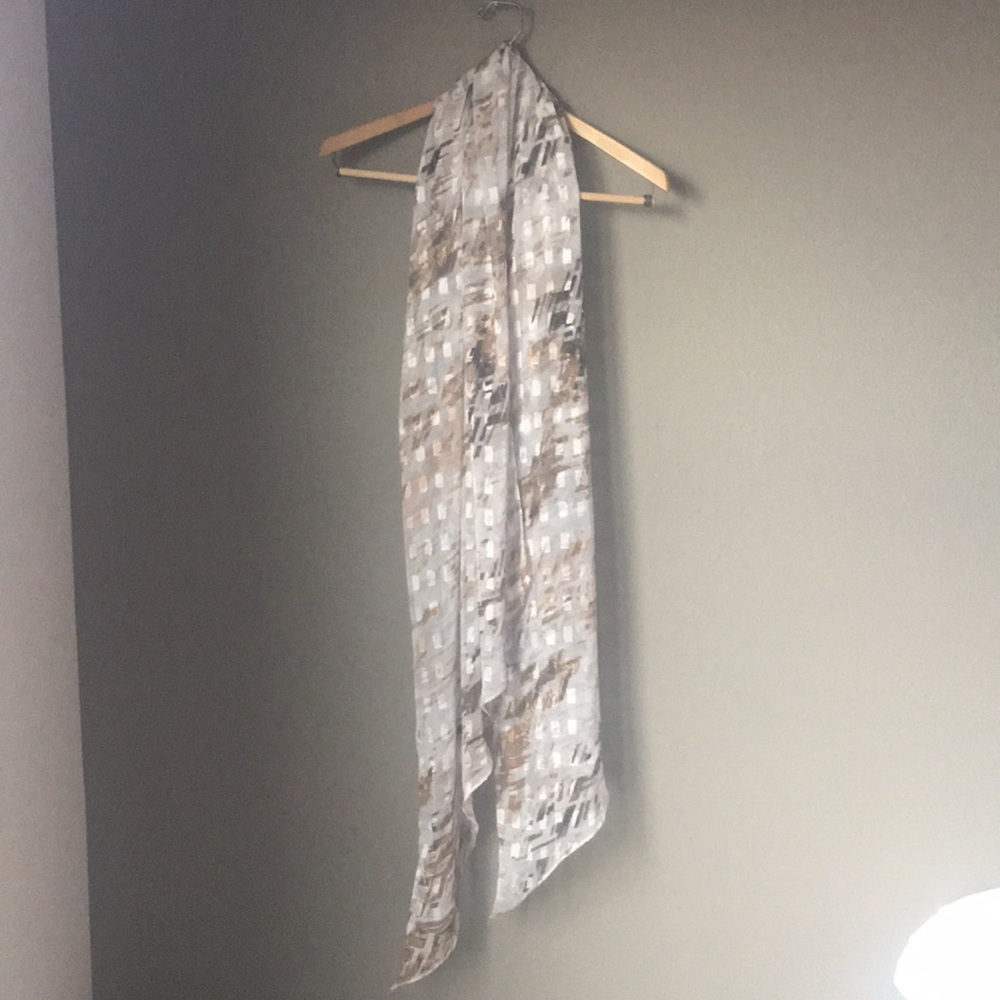 White House Black Market Scarf